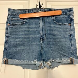 American Eagle Mom Shorts Women 14 Cut Off Cuffed Baggy Med Wash Jorts Stretch